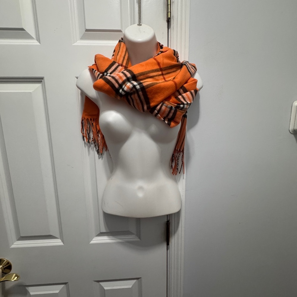 V. FRAAS Vibrant Orange and Rich black Scarf